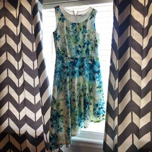 Dillard’s white blue and green dress